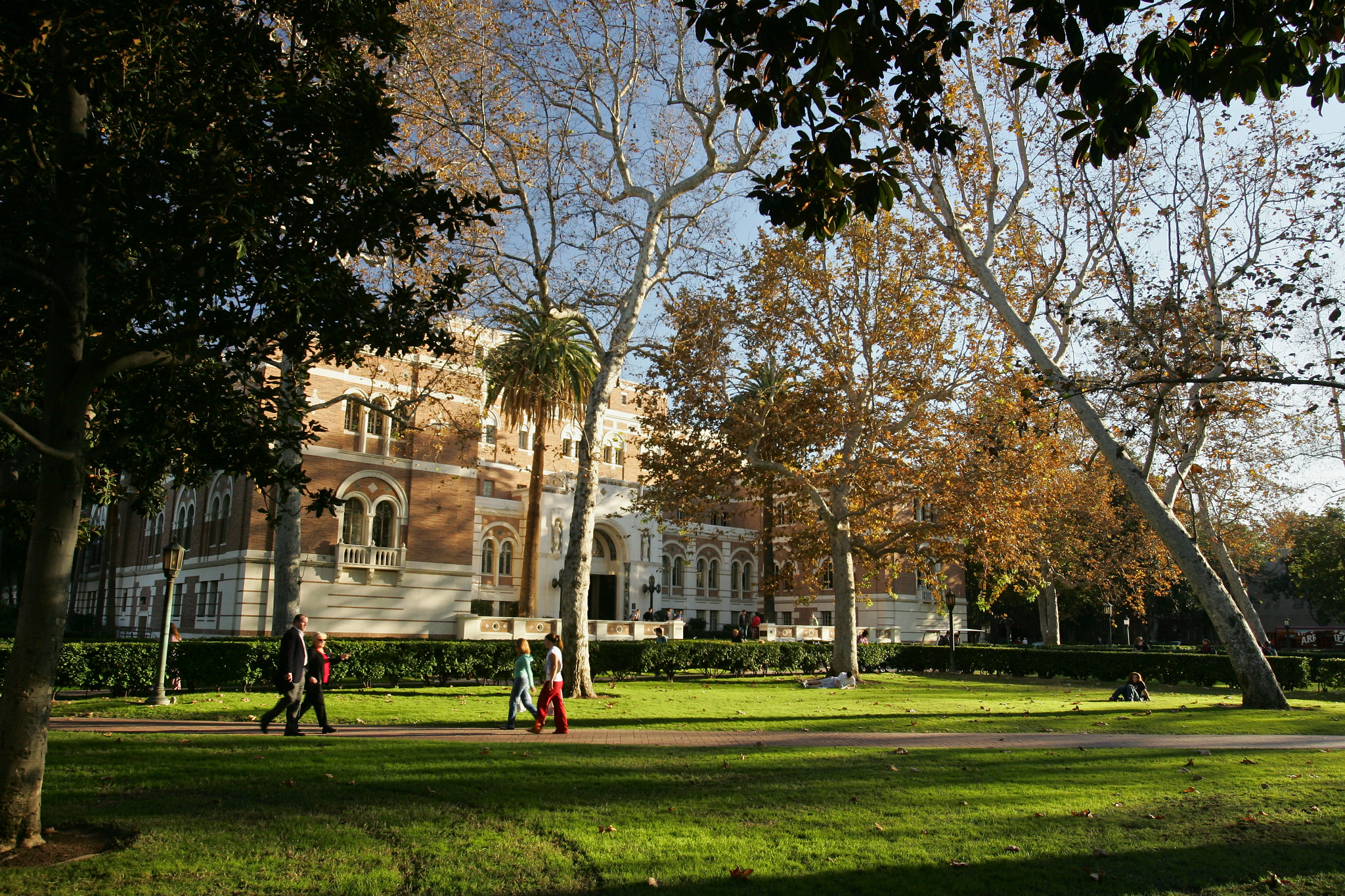 People walking in front of Doheny Library